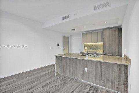Condo in Miami, Florida, 1 bedroom № 2090273 - photo 9