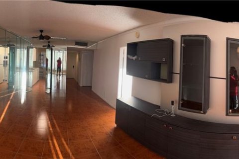 Condo in Lauderdale Lakes, Florida, 2 bedrooms  № 2016979 - photo 3