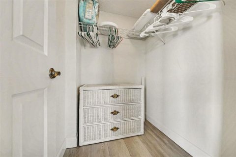 Condo in Ormond Beach, Florida, 2 bedrooms № 2109340 - photo 17
