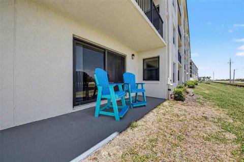 Condo in Ormond Beach, Florida, 2 bedrooms № 2109340 - photo 23