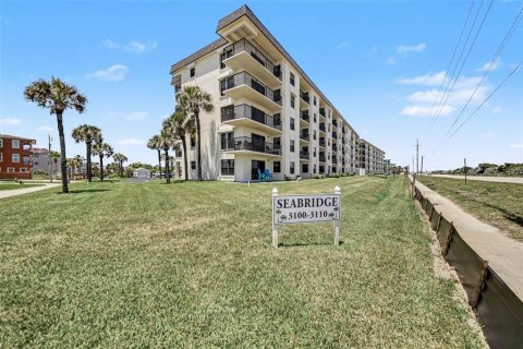 Condo in Ormond Beach, Florida, 2 bedrooms № 2109340 - photo 3