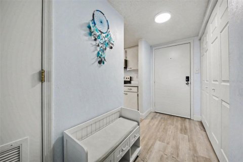 Condo in Ormond Beach, Florida, 2 bedrooms № 2109340 - photo 6