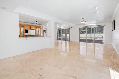 Villa ou maison à louer à Daytona Beach, Floride: 5 chambres, 343.55 m2 № 2385868 - photo 20