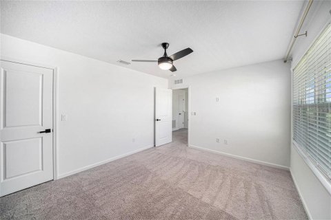 Casa en alquiler en Zephyrhills, Florida, 3 dormitorios, 169.64 m2 № 1918205 - foto 13