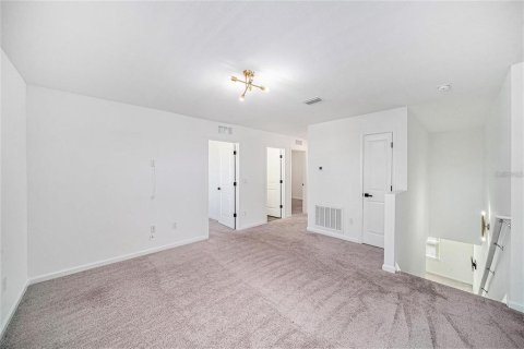 Casa en alquiler en Zephyrhills, Florida, 3 dormitorios, 169.64 m2 № 1918205 - foto 9