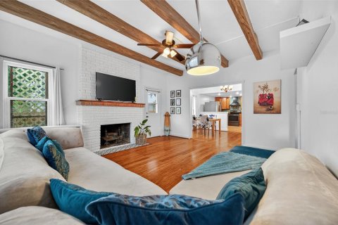 House in Bradenton, Florida 2 bedrooms, 138.24 sq.m. № 1918530 - photo 8