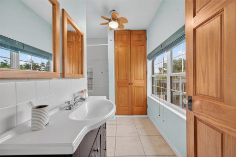 House in Bradenton, Florida 2 bedrooms, 138.24 sq.m. № 1918530 - photo 6