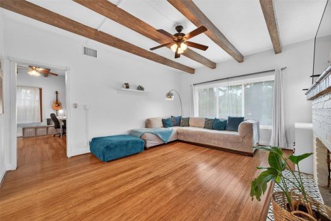House in Bradenton, Florida 2 bedrooms, 138.24 sq.m. № 1918530 - photo 2