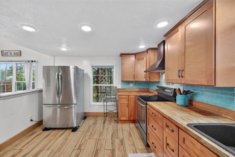 House in Bradenton, Florida 2 bedrooms, 138.24 sq.m. № 1918530 - photo 23