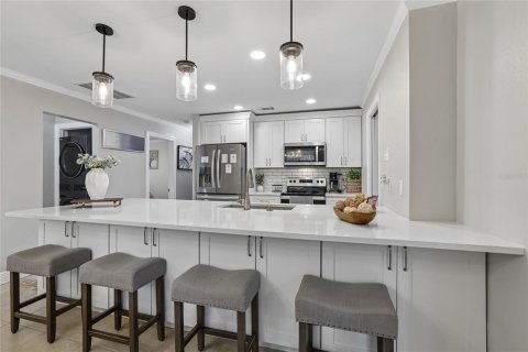 Villa ou maison à vendre à Seminole, Floride: 4 chambres, 166.67 m2 № 2399502 - photo 13