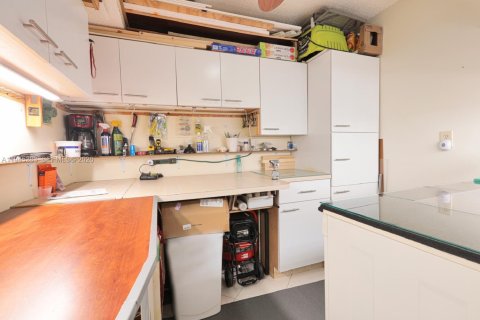 Condo in Tamarac, Florida, 2 bedrooms  № 2001769 - photo 13