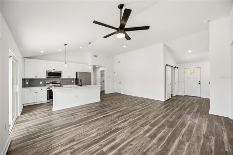 Villa ou maison à vendre à North Port, Floride: 3 chambres, 150.5 m2 № 2418365 - photo 2