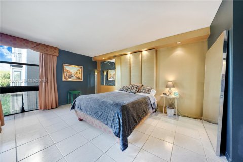 Condo in Hollywood, Florida, 1 bedroom  № 2029876 - photo 8