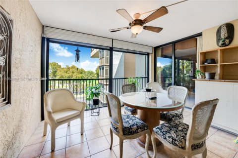 Condo in Hollywood, Florida, 1 bedroom  № 2029876 - photo 14