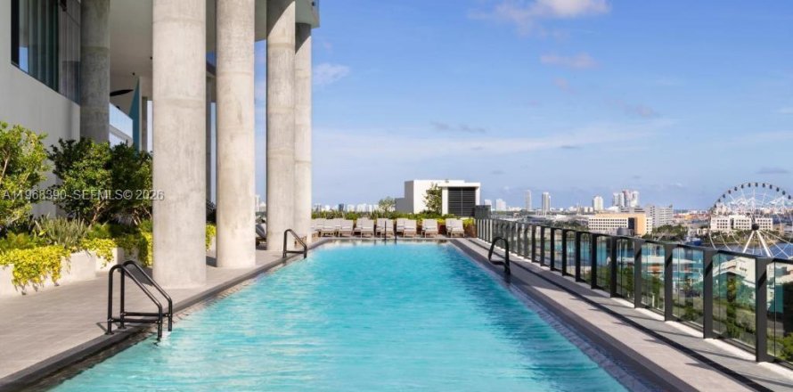 Студия в кондо в Майами, Флорида № 2030272