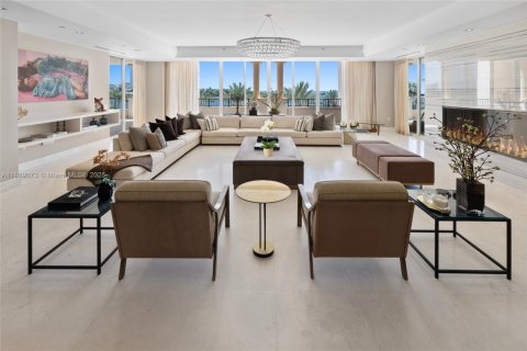 Condo in Miami Beach, Florida, 6 bedrooms № 2012809