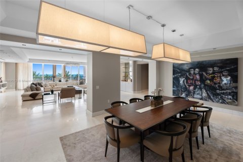 Condo in Miami Beach, Florida, 6 bedrooms  № 2012809 - photo 10