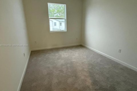 Adosado en alquiler en Homestead, Florida, 3 dormitorios № 2035652 - foto 9