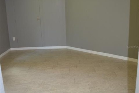 Villa ou maison à vendre à North Port, Floride: 3 chambres, 184.97 m2 № 2150859 - photo 18