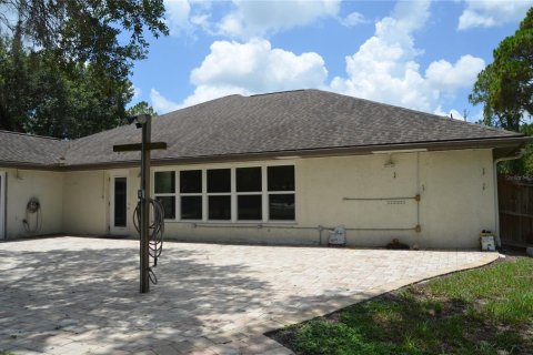 Villa ou maison à vendre à North Port, Floride: 3 chambres, 184.97 m2 № 2150859 - photo 4
