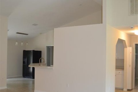 Villa ou maison à vendre à North Port, Floride: 3 chambres, 184.97 m2 № 2150859 - photo 11