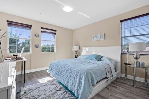 Condo in Pembroke Pines, Florida, 3 bedrooms  № 1892986 - photo 20