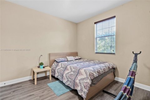 Condo in Pembroke Pines, Florida, 3 bedrooms  № 1892986 - photo 15