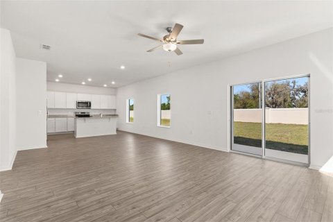 Villa ou maison à vendre à Winter Haven, Floride: 5 chambres, 208.47 m2 № 1717078 - photo 8