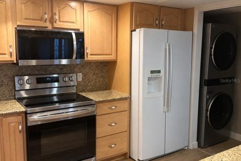 Copropriété à louer à Bradenton, Floride: 3 chambres, 147.9 m2 № 2385622 - photo 3