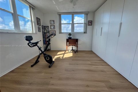 Купить кондоминиум в Норт-Майами, Флорида 3 спальни, 123.75м2, № 2027995 - фото 12