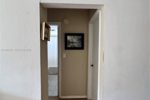 Купить кондоминиум в Норт-Майами, Флорида 3 спальни, 123.75м2, № 2027995 - фото 14