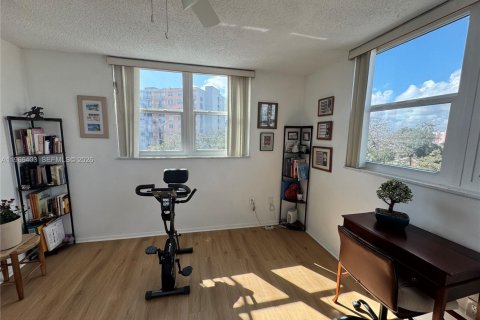 Купить кондоминиум в Норт-Майами, Флорида 3 спальни, 123.75м2, № 2027995 - фото 13