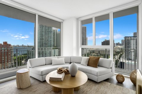 Apartment in Miami, Florida 1 bedroom, 65.96 sq.m. № 2077989 - photo 4