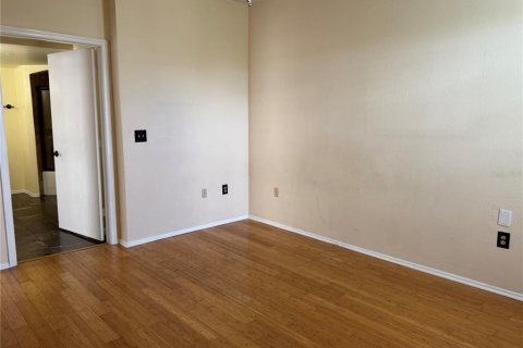 Condo in Lake Mary, Florida, 1 bedroom  № 1909732 - photo 12