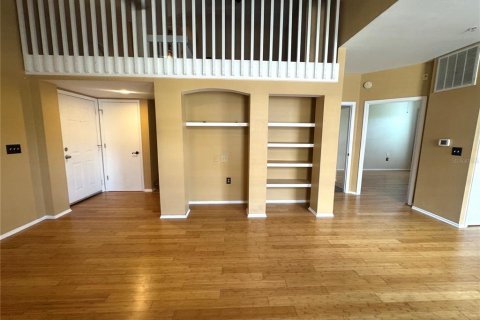 Condo in Lake Mary, Florida, 1 bedroom  № 1909732 - photo 4