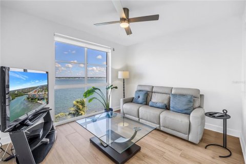 Copropriété à vendre à Saint Petersburg, Floride: 2 chambres, 140.84 m2 № 2405542 - photo 16