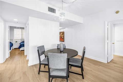 Copropriété à vendre à Saint Petersburg, Floride: 2 chambres, 140.84 m2 № 2405542 - photo 11