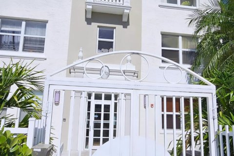 Appartement à louer à Miami Beach, Floride: 1 chambre, 46.45 m2 № 1956371 - photo 1