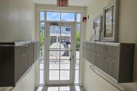 Appartement à louer à Miami Beach, Floride: 1 chambre, 46.45 m2 № 1956371 - photo 8