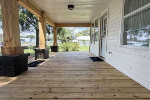 House in Gibsonton, Florida 3 bedrooms, 102.56 sq.m. № 2318361 - photo 4