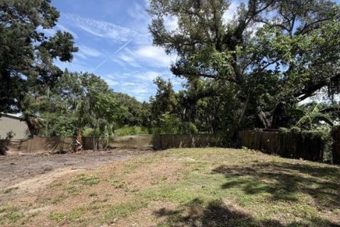 House in Gibsonton, Florida 3 bedrooms, 102.56 sq.m. № 2318361 - photo 8