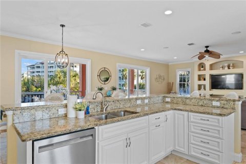 House in Palm Coast, Florida 4 bedrooms, 278.61 sq.m. № 1613909 - photo 6