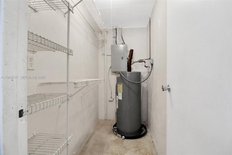 Купить виллу или дом в Форт-Лодердейл, Флорида 3 спальни, 99.22м2, № 2007616 - фото 27