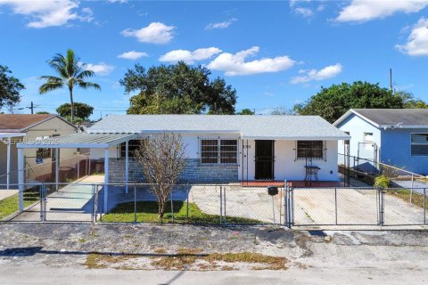 Купить виллу или дом в Форт-Лодердейл, Флорида 3 спальни, 99.22м2, № 2007616 - фото 6