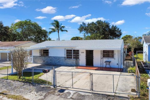 Дом в Форт-Лодердейл, Флорида 3 спальни, 99.22м2 № 2007616