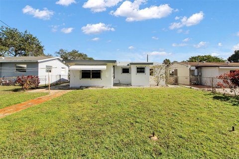 Купить виллу или дом в Форт-Лодердейл, Флорида 3 спальни, 99.22м2, № 2007616 - фото 20