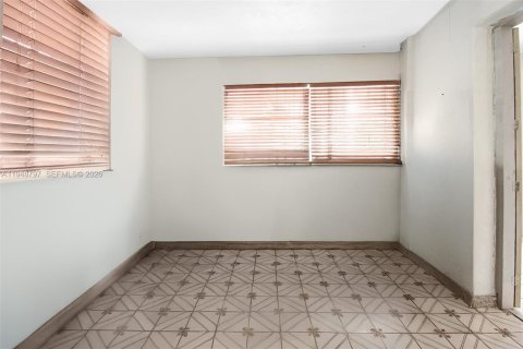 Купить виллу или дом в Форт-Лодердейл, Флорида 3 спальни, 99.22м2, № 2007616 - фото 16