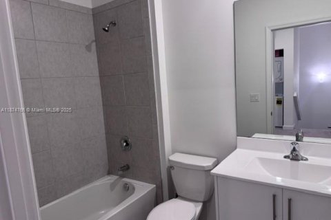 Townhouse in Coral Springs, Florida 3 bedrooms, 124.86 sq.m. № 1927494 - photo 17
