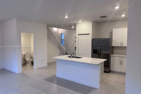Townhouse in Coral Springs, Florida 3 bedrooms, 124.86 sq.m. № 1927494 - photo 4