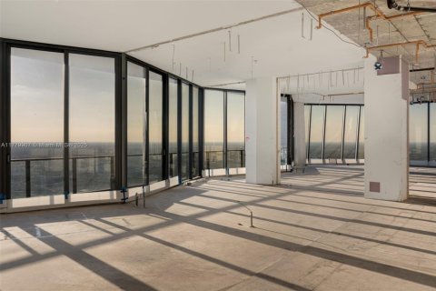 Condominio en venta en Miami, Florida, 5 dormitorios, 967.21 m2 № 2016816 - foto 5